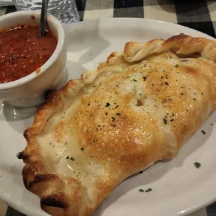 Calzone looked beautiful, but see other pic for the inside view