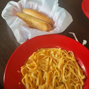 Create your own pasta - fettuccine with tomato cream sauce