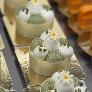 Pistachio Rolled Ice Cream