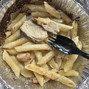 Chicken Alfredo is dry and little chicken and no sauce.