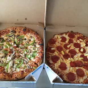 Dinner time. Mushroom and bell peppers regular crust and pepperoni and pineapple with thin crust!