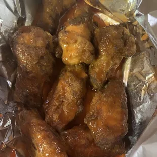 fried chicken wings, chicken wings and fried chicken, chicken wings, poultry, chicken, food, bbq wings, fried chicken, bbq chicken