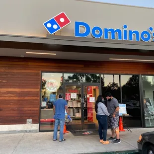 Dominos