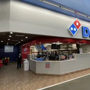Kerman Domino's inside Walmart