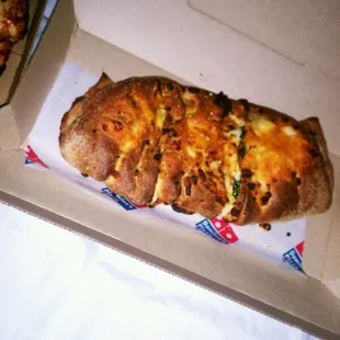 Feta &amp; spinach cheese bread