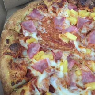 pizza came like this