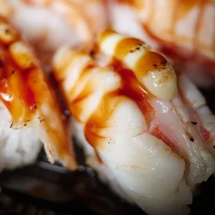 Garlic shrimp (close-up)