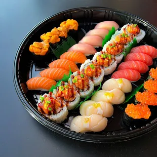 Pre-order your favorite Sushi platter by phone or online at www.domocafehawaii.com