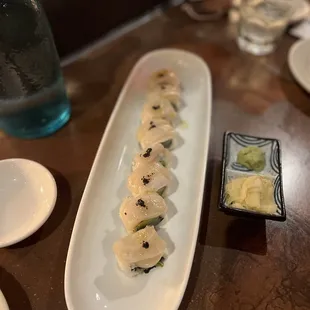 Black pearl roll