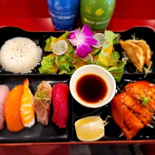 Bento box.