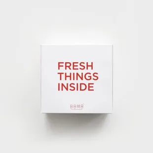 Takeout box &apos;FRESH THINGS INSIDE&apos;