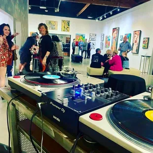Monthly events at Domsky Glass Gallery
