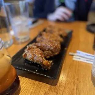 Domu Wings