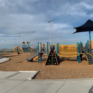 Little kid area, medium, big kid... Plus a small house and 6 swings (two baby, two kid, two assistive)