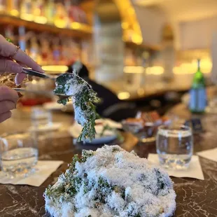 Chrysanthemum Salad  IG: @nom.noms.only