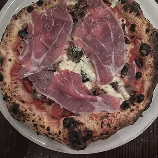 Regina Margarita Pizza