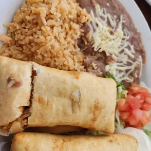 2 chimi dinner, one chicken and one shredded beef. Unlike most places, you can mix and match