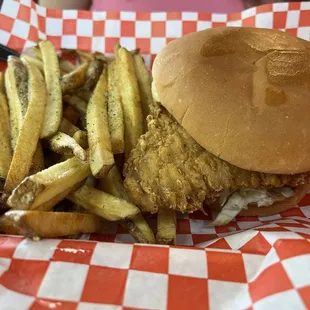 Fried chicken sandwich