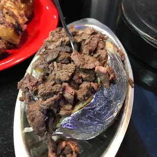 Baked potato with beef