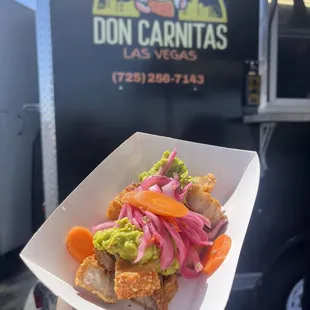 Chicharrón with guacamole