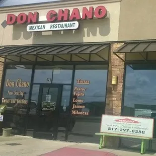 Not a very good picture, I'm afraid.  Grabbed it while we were pulling into the parking lot.