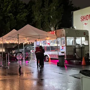 Rainy day.. good time for some warm desserts!!