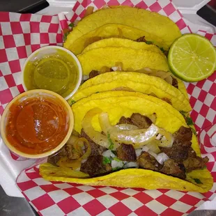 a plate of tacos