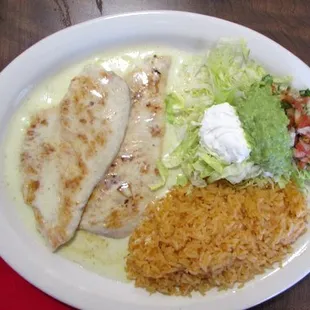 Chicken Filet with Rice Beans Guacomole and Pico de Gallo!