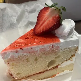 strawberry cake