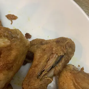 Chicken wings poor quality and broken up pieces