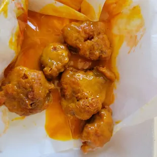 The boneless wings have inconsistent sizes as you can see