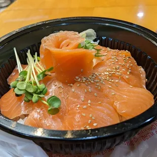 Salmon don buri