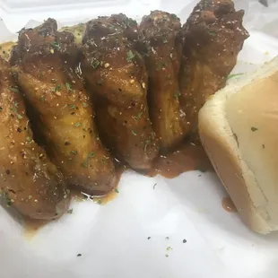 5 Honey hot wings with lemon pepper seasoning