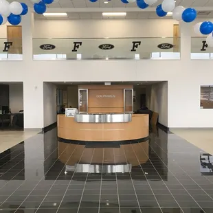 Reception &amp; Front Lobby