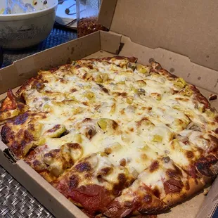 Large pepperoni mushrooms banana pepper for $15