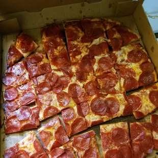 X-large 1 topping, $10.95