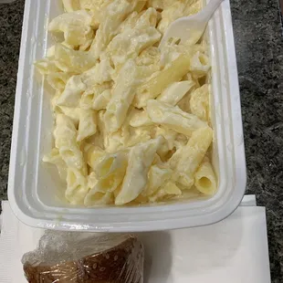 Fettuccine Alfredo