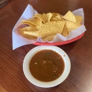 Chips and salsa when you sit down- the salsa had a nice subtle garlic flavor and went well with the crunchy chips!