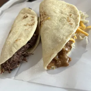 Barbacoa and carne guisada con cheese