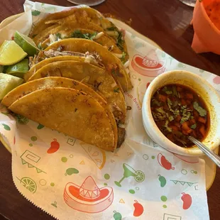Quesabirra tacos