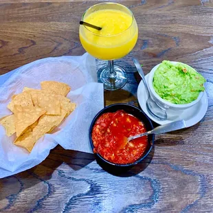 Mango $5.95 Margarita...Yumm! Salsa... ok. Chips complimentary