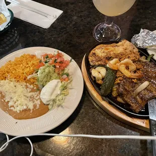 Cookout Fajitas  The Cookout   Parrillada - For 1