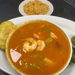 My meal before the nice server put in on the bar for me.