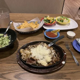 Steak Jalisco with mixed vegetables and guacamole