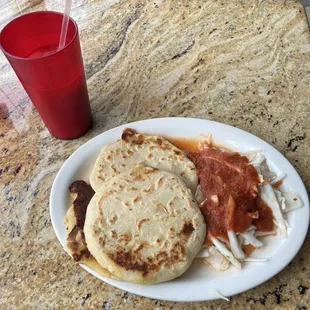 Pupusas Revueltas