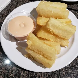 Yuca fries