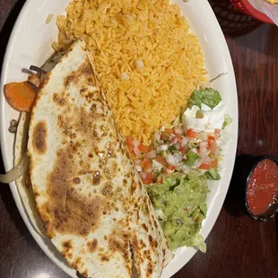a plate of mexican food