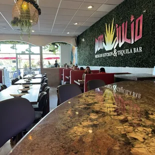 interior, paella