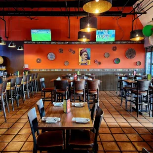 Dec 2022: Interior Pic 2 of 11