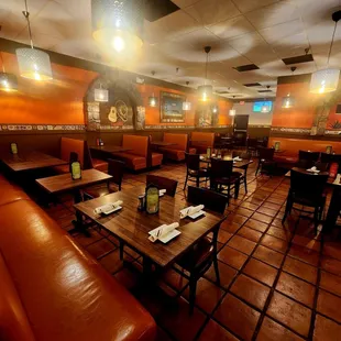 Dec 2022: Interior Pic 9 of 11-- the back room